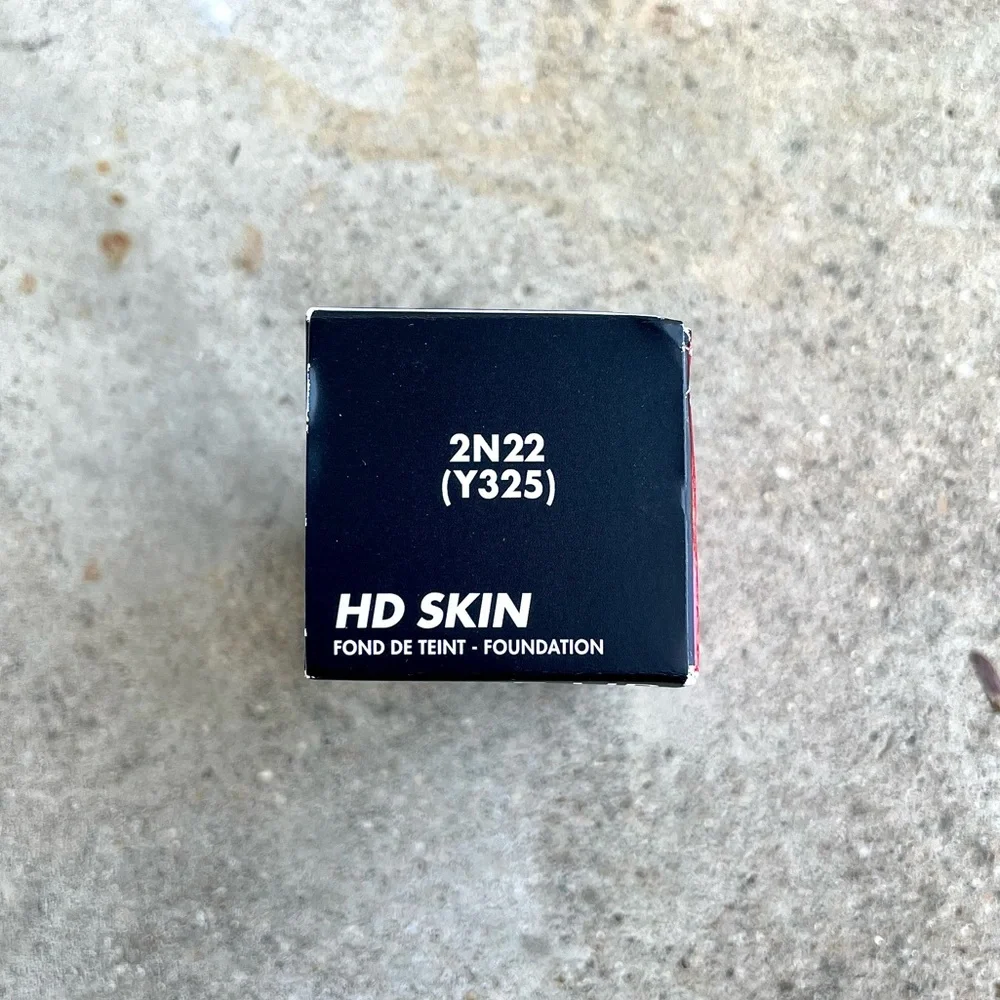 Makeup Forever HD Skin Undetectable Longwear Foundation